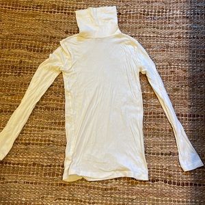 NWOT JCrew Tissue Turtleneck